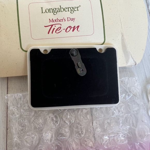 Longaberger Ceramic Mother's Day Tie-on 2002 - Picture 2 of 3